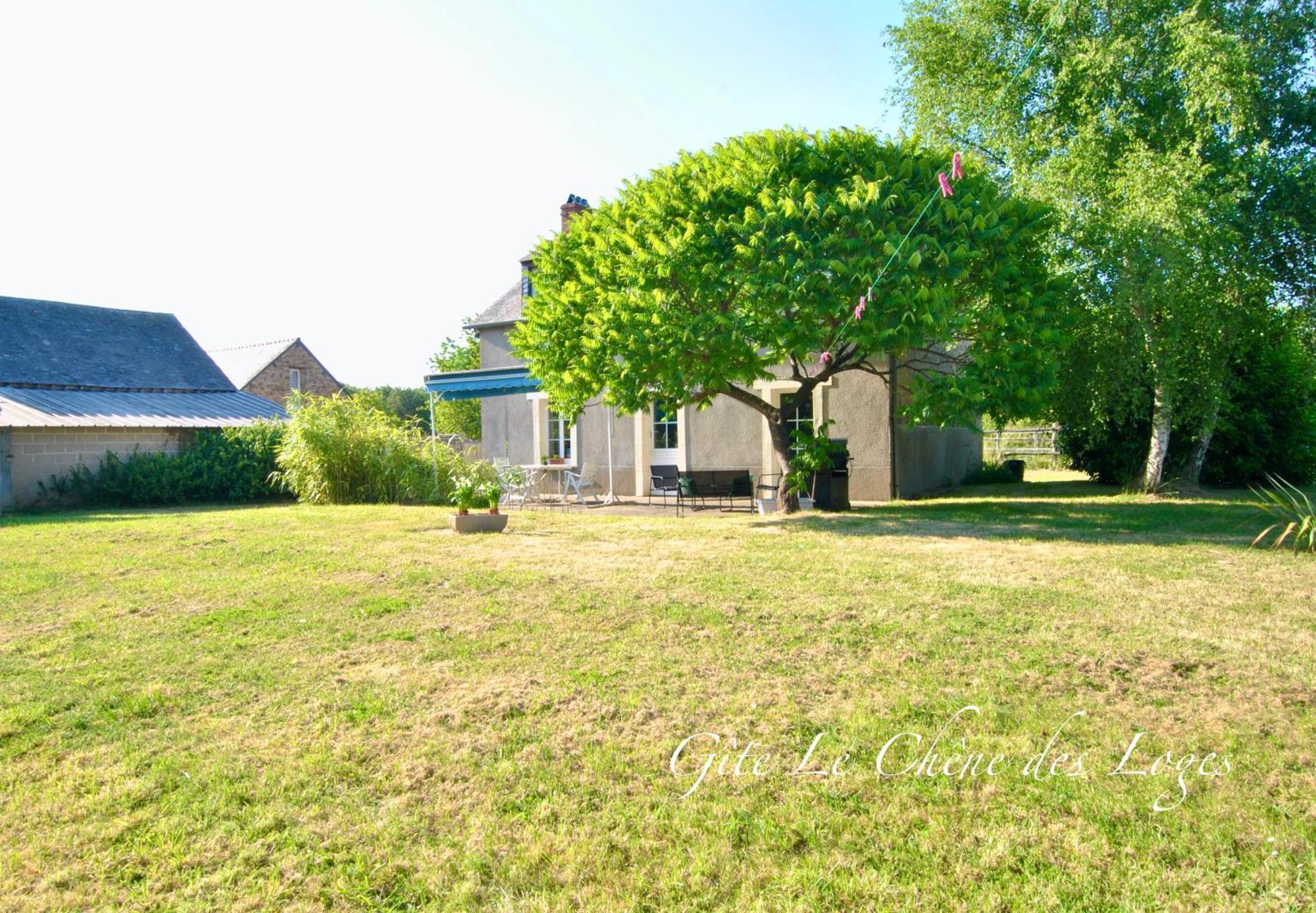 Gite Familial Pour 6 Pers En Campagne Bouere Exteriör bild
